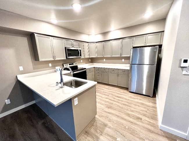 Photo - 2330 Yakima Ct Unit C303