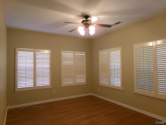 65 Valley Way Cir SE Unidad 65