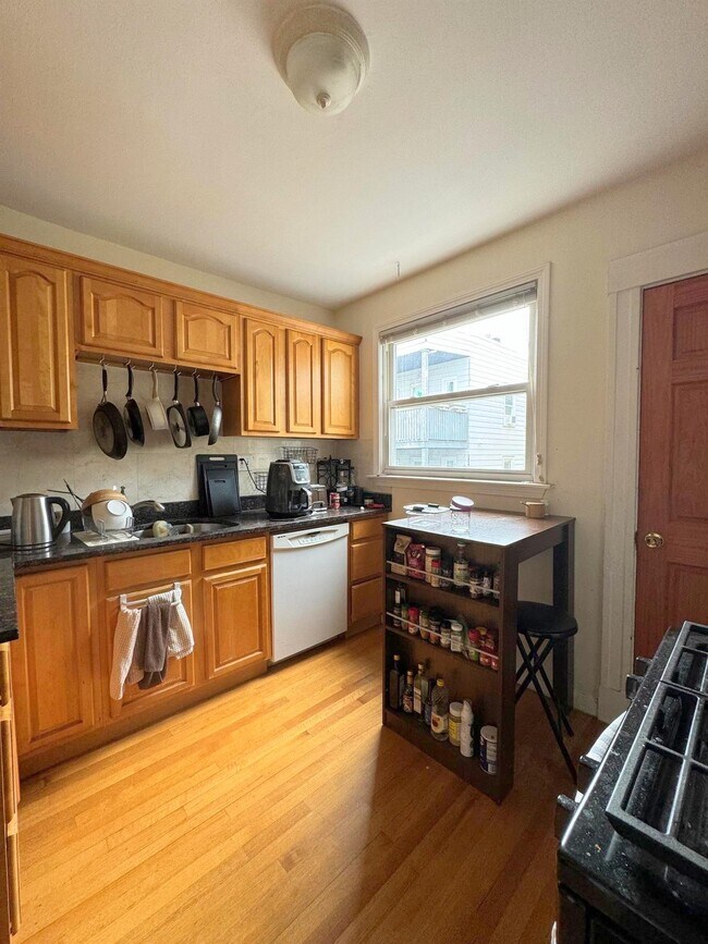 Photo - 33 Magnus Ave Unit 3