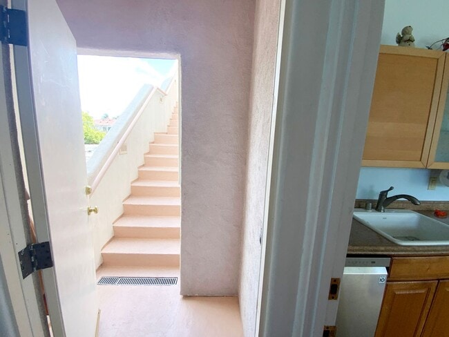 Photo - 1bd/1ba Apartment with San Diego Bay Views Unit B