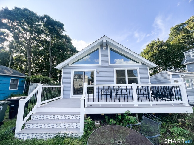 Building Photo - 1088 E Broadway