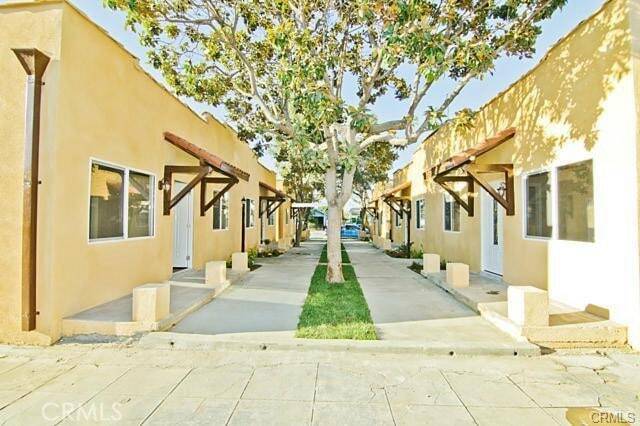 Photo - 626 W 59th Pl Rental