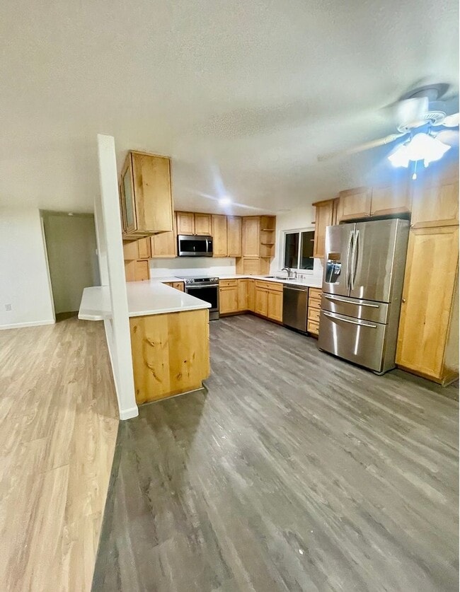 Photo - Fantastic 4 bedroom home on a large lot with a fenced in back yard in Eagle River! Available now