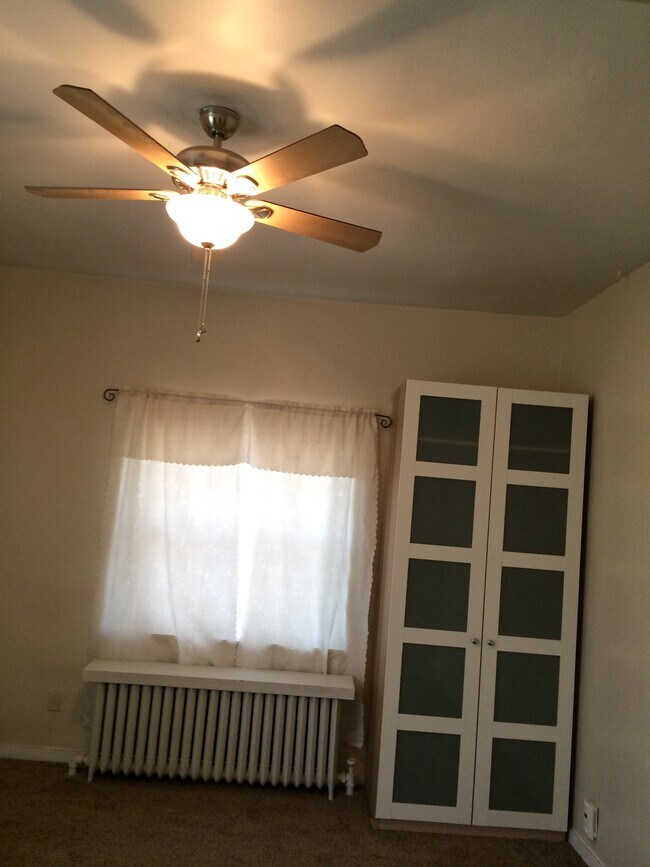 3927 Hoosac St Unit 1