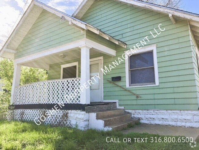 Building Photo - Updated 3 Bed 1.5 Bath Home with unique lo...