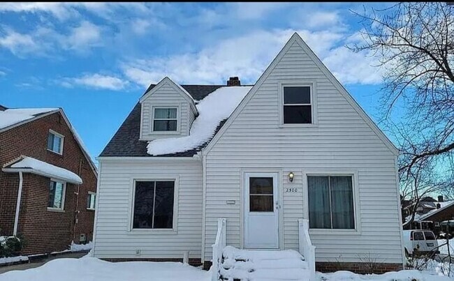 Building Photo - Brookview2500 Unit Up Rental