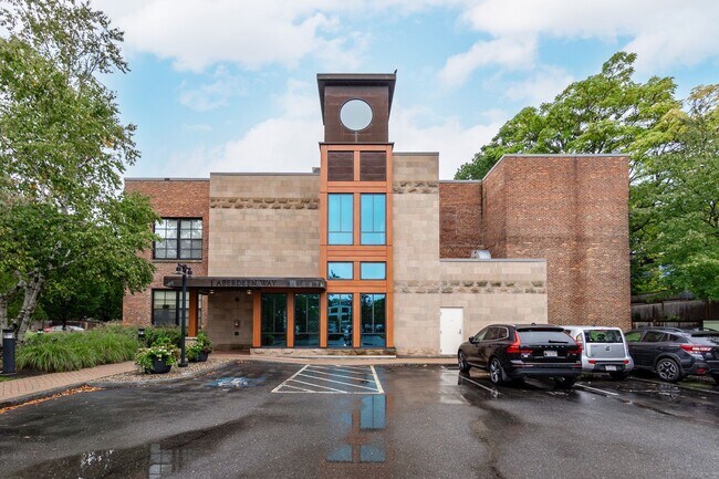 Building Photo - 1 Aberdeen Way Unit 126