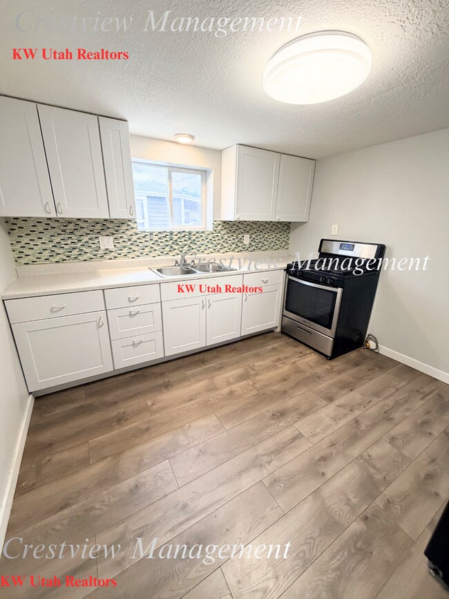 2029 Monroe Blvd Unit BACK