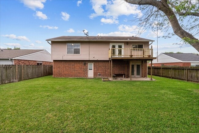Photo - 430 Redway Ln
