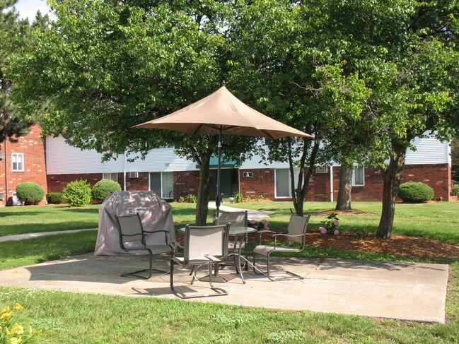 Bowling Green Village