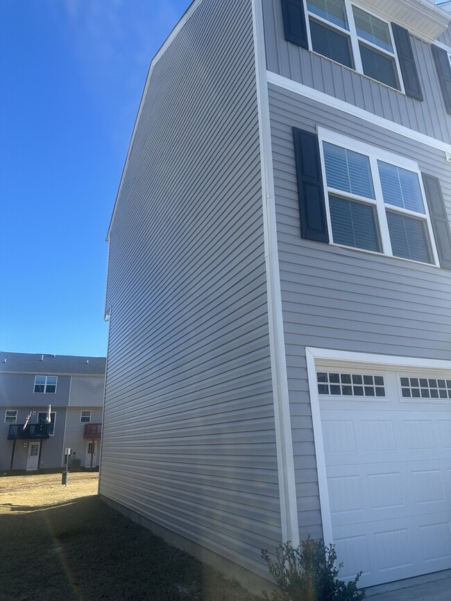 Photo - 29 Verdant Leaf Wy