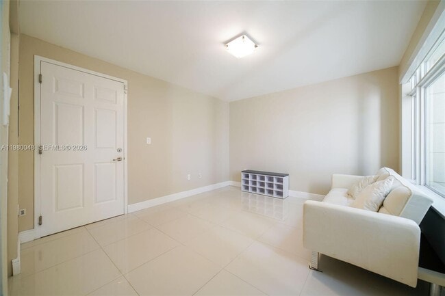 Photo - 2729 NE 184th Way