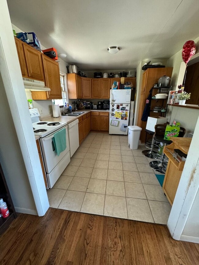 1602 W 22nd Terrace