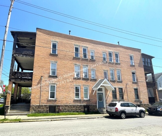 Building Photo - 331 W North St Unit 12 Rental