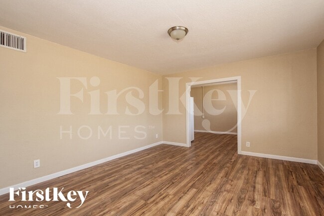 Photo - 2919 W Seldon Ln