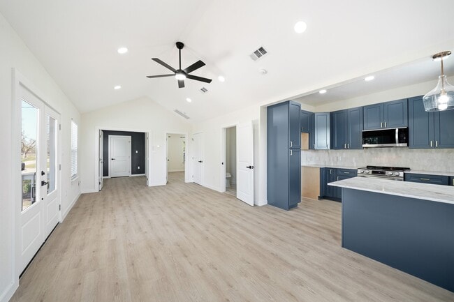 Photo - 6511 Old Massey Rnch Rd