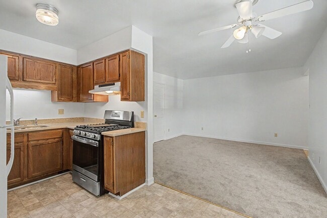 Photo - 15324 Warwick Blvd