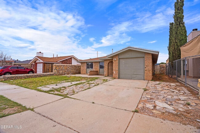 Photo - 6713 Heartstone Ct