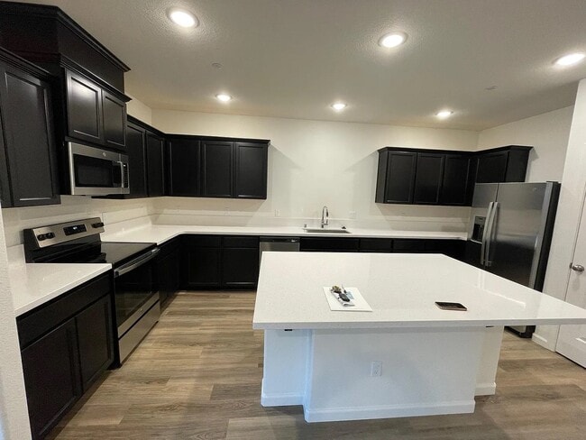 Photo - 509 Bedfordshire Dr