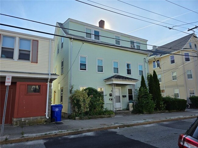 Photo - 230 Washington St