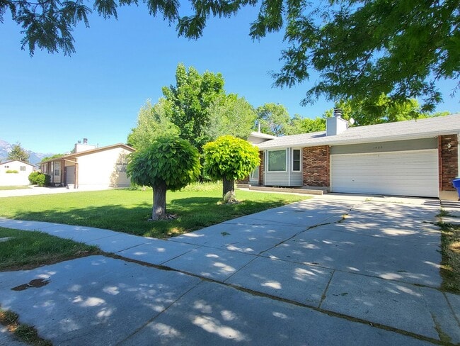 Photo - 1409 W 8660 S Casa