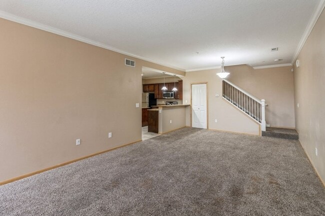 Photo - 3 Bedroom 2.5 Bath Townhome. Waukee Schools!!