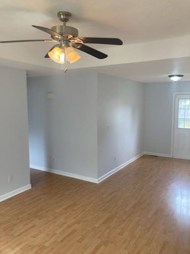 Photo - 219 Tobacco Rd