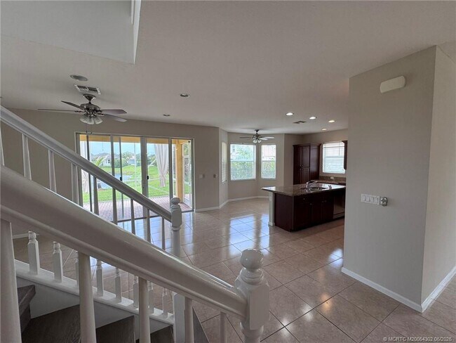 Photo - 11239 SW Barton Way