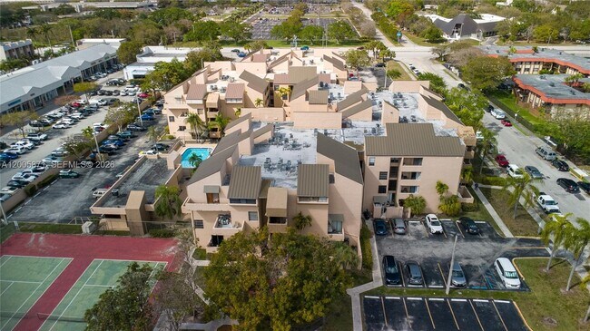 Photo - 10500 SW 108th Ave Unit B414