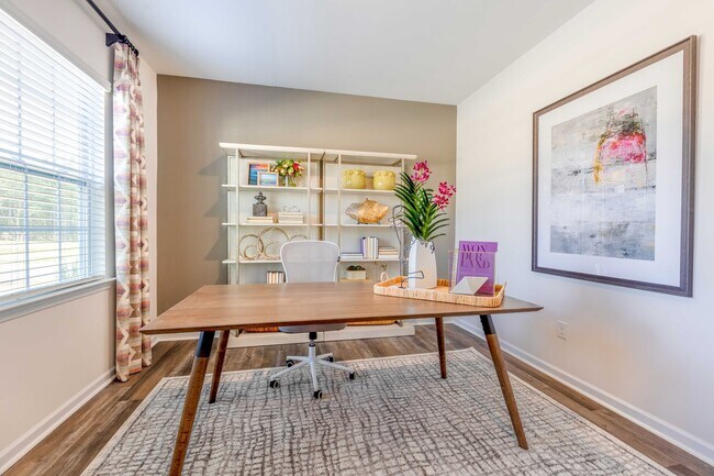 Photo - 1128 Falsetto Ln