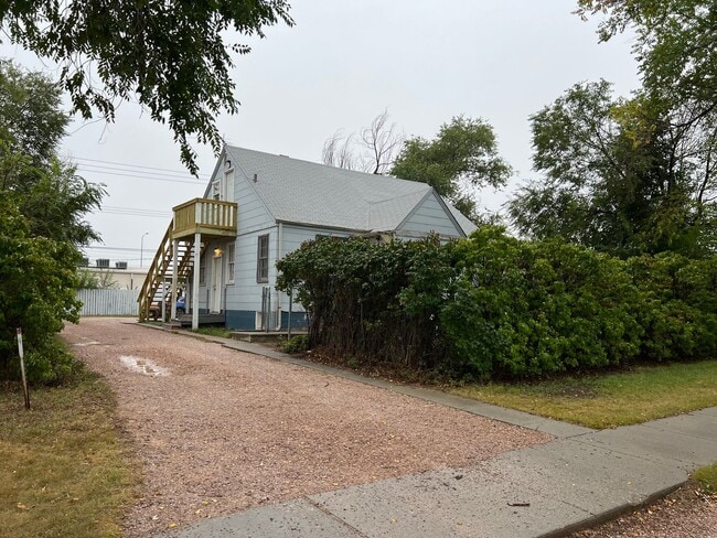 Building Photo - 405 E Watertown St Unit 1