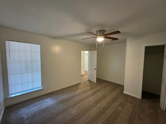 Photo - 2235 Scanlon Dr