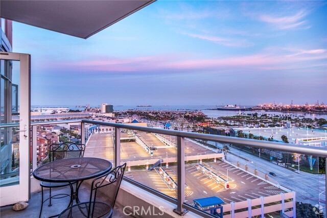 Building Photo - 411 W Seaside Way Unit 1504 Rental