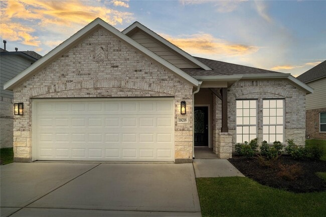 Building Photo - 18218 Windy Knl Wy Rental