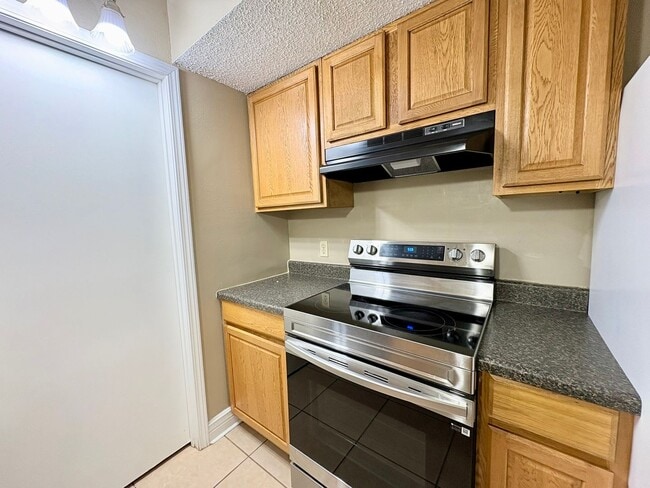 Photo - 403 Fox Run Ave Unidad 3