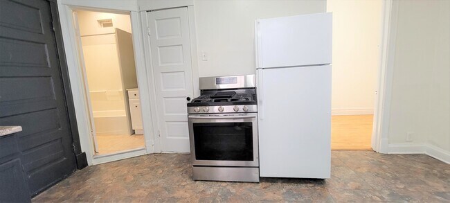 Photo - 1436 W Lexington St Unidad 1-R