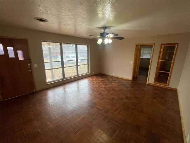 Photo - 1019 N Randall Rd