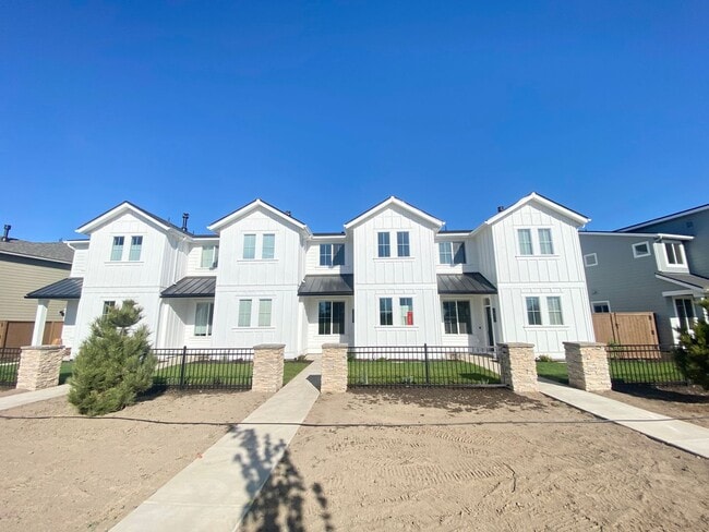 Building Photo - 3807 Eagle Rd
