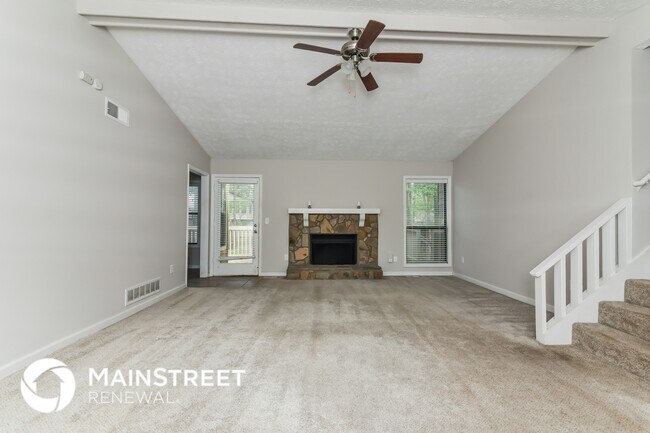 Photo - 4845 Caboose Ln NW