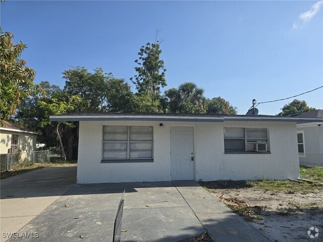 Building Photo - 3135 Blount St Rental