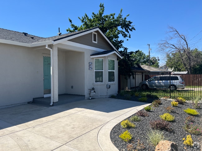 Building Photo - 2729 Rio Linda Blvd Rental