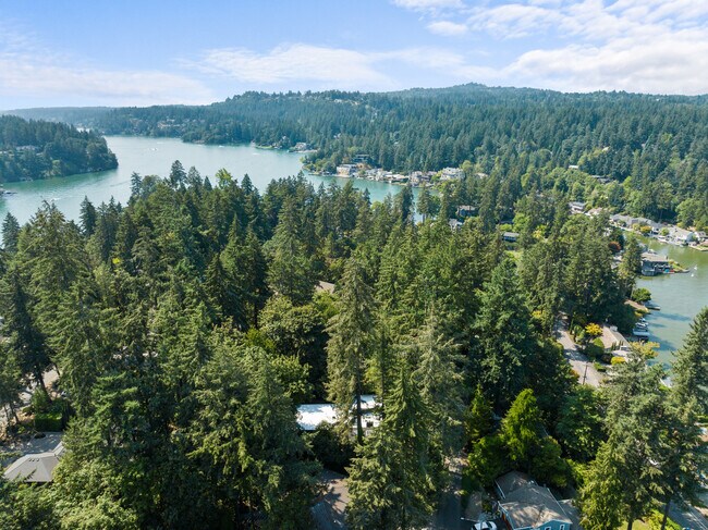 Photo - 570 Middlecrest Rd Casa