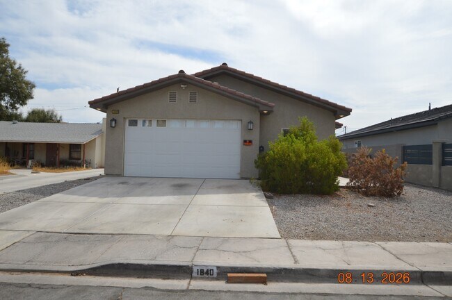 Photo - 1840 Princeton St