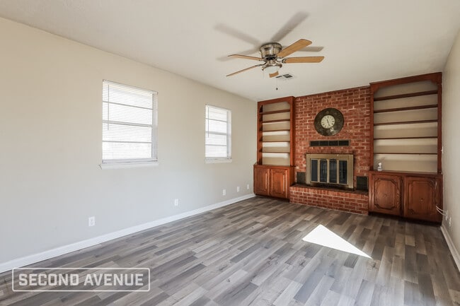 Photo - 805 E Etowah Rd