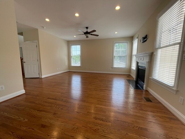 Photo - 102 LittleBranch Trail