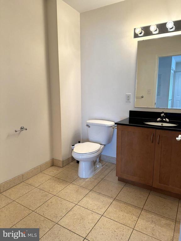 Photo - 901 N Penn St Unidad R906