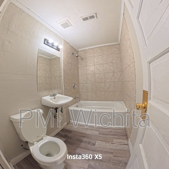 Photo - 4517 E Bayley St