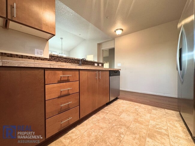 Photo - Beautiful 3 Bedroom With Utilities Included! MOVE IN READY! Unit 308