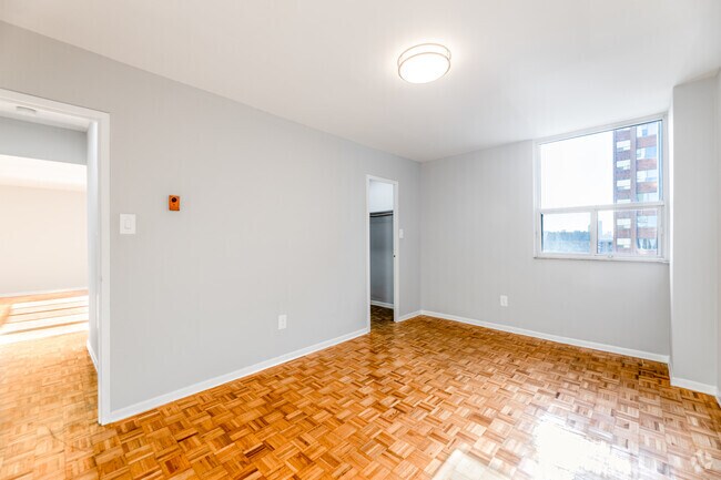 2BR, 1BA - 937 SF - Bedroom
