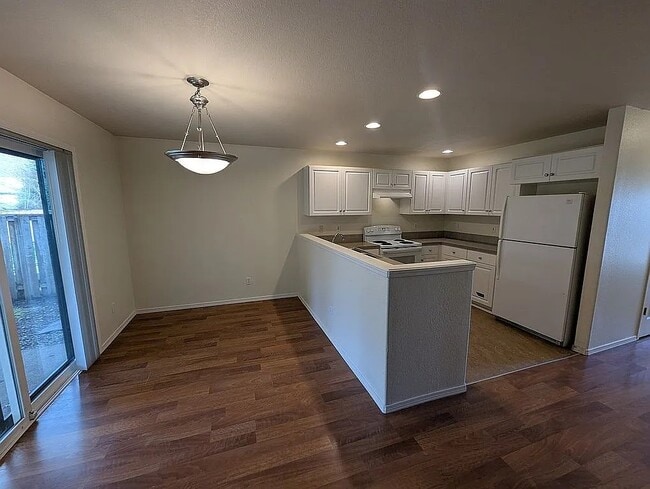 Photo - 3144 SE Sternwheeler Dr